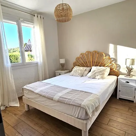 Villa La Bohem'azur Golfe St Tropez 170m2 5 Piscine Magnifique Vue Degagee Deco Boheme Chic