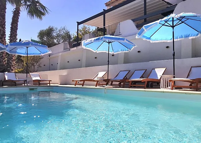 Villa La Bohem'azur Golfe St Tropez 170m2 5 Piscine Magnifique Vue Degagee Deco Boheme Chic *