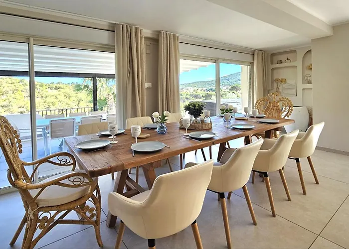 La Bohem'azur Golfe St Tropez 170m2 5 Piscine Magnifique Vue Degagee Deco Boheme Chic *