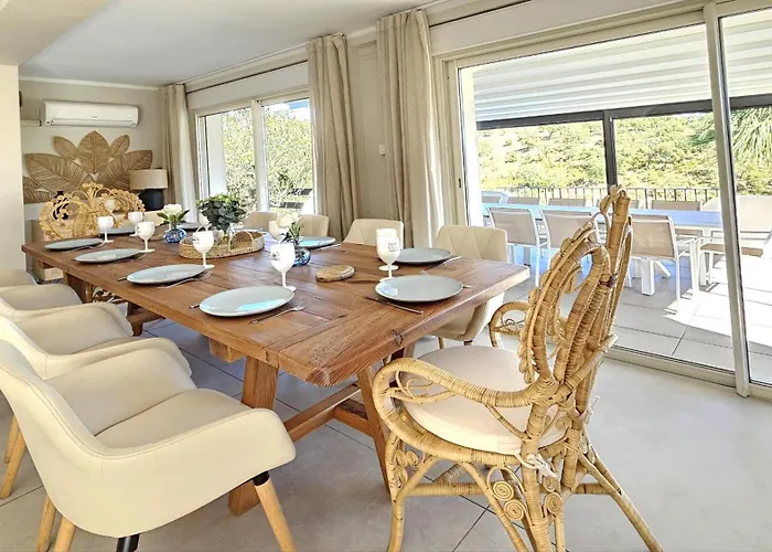 La Bohem'azur Golfe St Tropez 170m2 5 Piscine Magnifique Vue Degagee Deco Boheme Chic Villa *