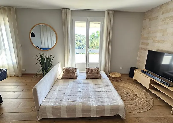 Villa La Bohem'azur Golfe St Tropez 170m2 5 Piscine Magnifique Vue Degagee Deco Boheme Chic